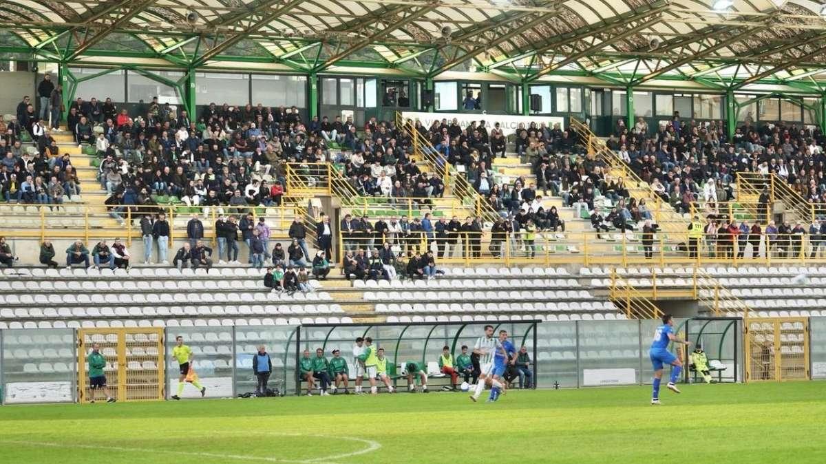 La Vigor Lamezia replica al Comune: «Impianti obsoleti e tariffe inadeguate da troppo tempo»