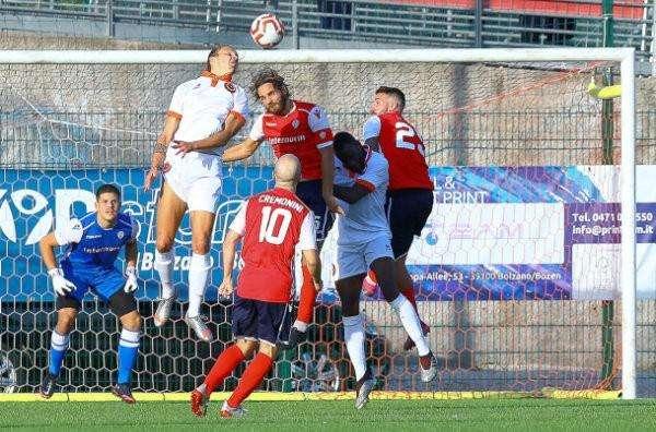La Manzanese regola 2-0 la Virtus Bolzano. I trentini sprecano un rigore