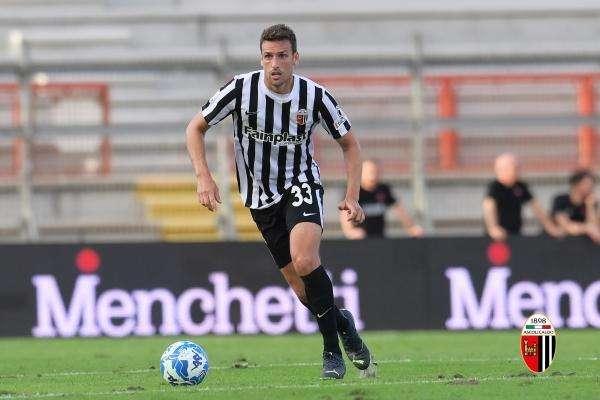 Svincolati - Un difensore centrale di 37 anni sul mercato