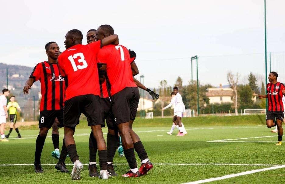 Viareggio Cup, risultati e marcatori 3ª giornata Gruppo A. La Lucchese frena il Sassuolo. Ko la Fiorentina