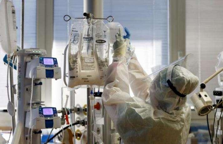 Coronavirus, il bollettino: in Italia 21.994 nuovi contagi e 221 morti
