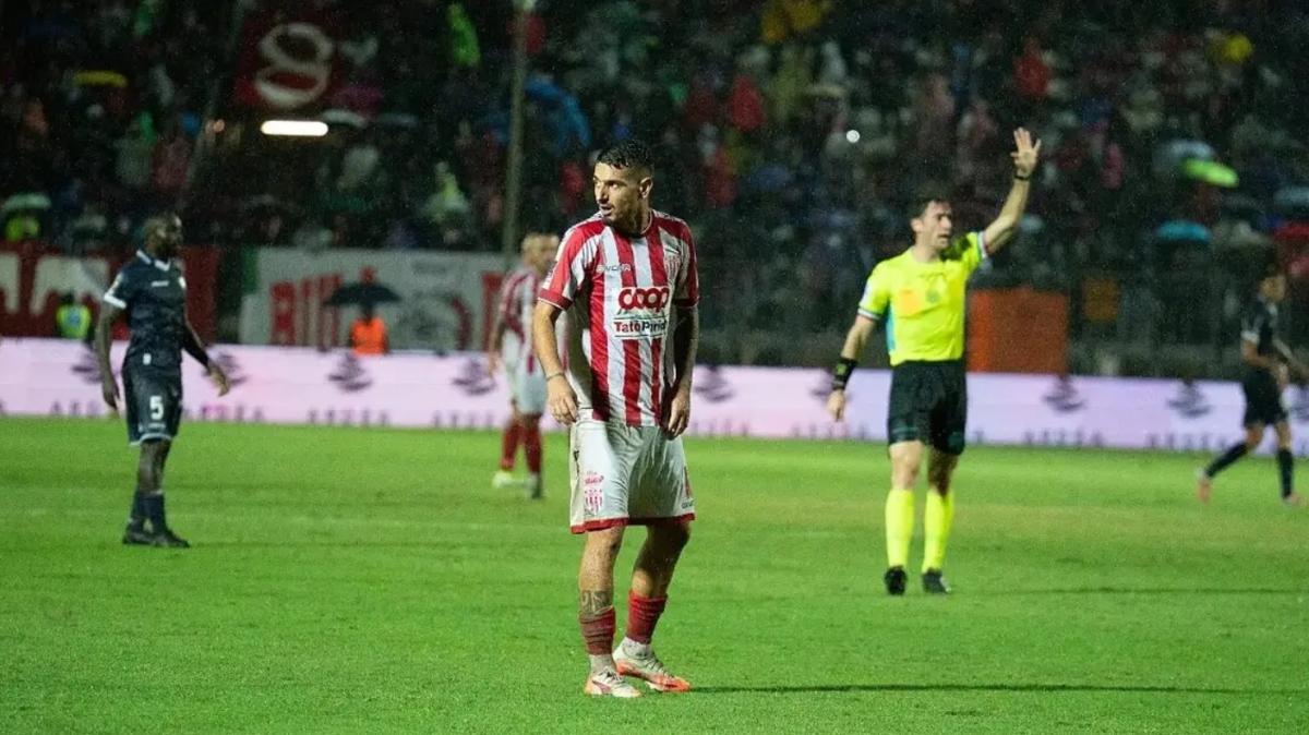 Tegola Barletta, brutto infortunio per Partipilo: le condizioni dell'attaccante dopo il match con il Picerno
