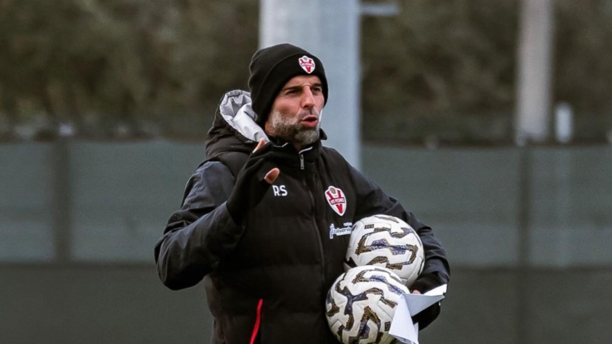 Casertana, svolta in panchina: raggiunto l’accordo con Roberto Stellone