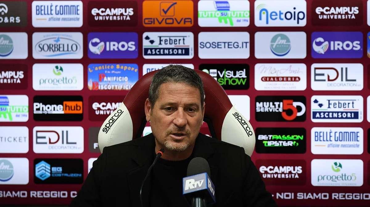 Reggina verso l'esame Sambiase: sfida cruciale per la rincorsa al Siracusa