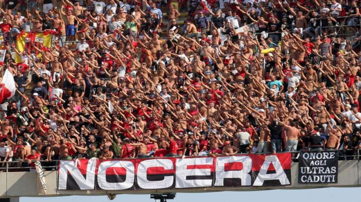 Oltre 1000 cuori rossoneri: la Nocerina vola con la campagna abbonamenti