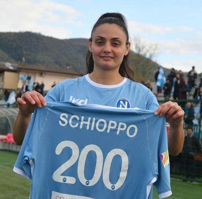 UFFICIALE: In dodici salutano il Napoli. Via anche capitan Schioppo