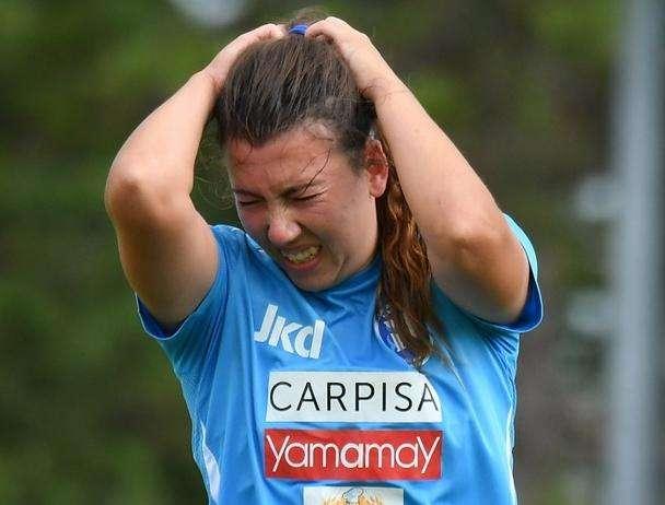 Napoli, tegola Chatzinikolaou: lesione del legamento crociato