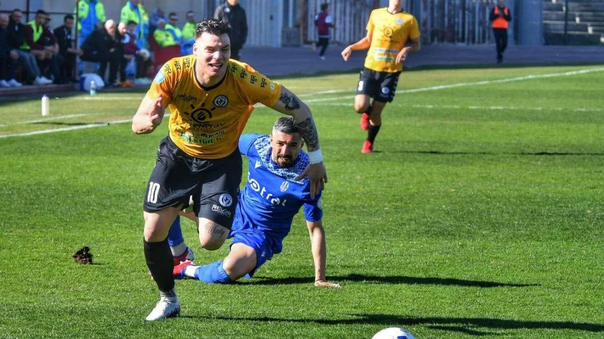 L'Arezzo ribalta un ostico Montespaccato e si porta a +10