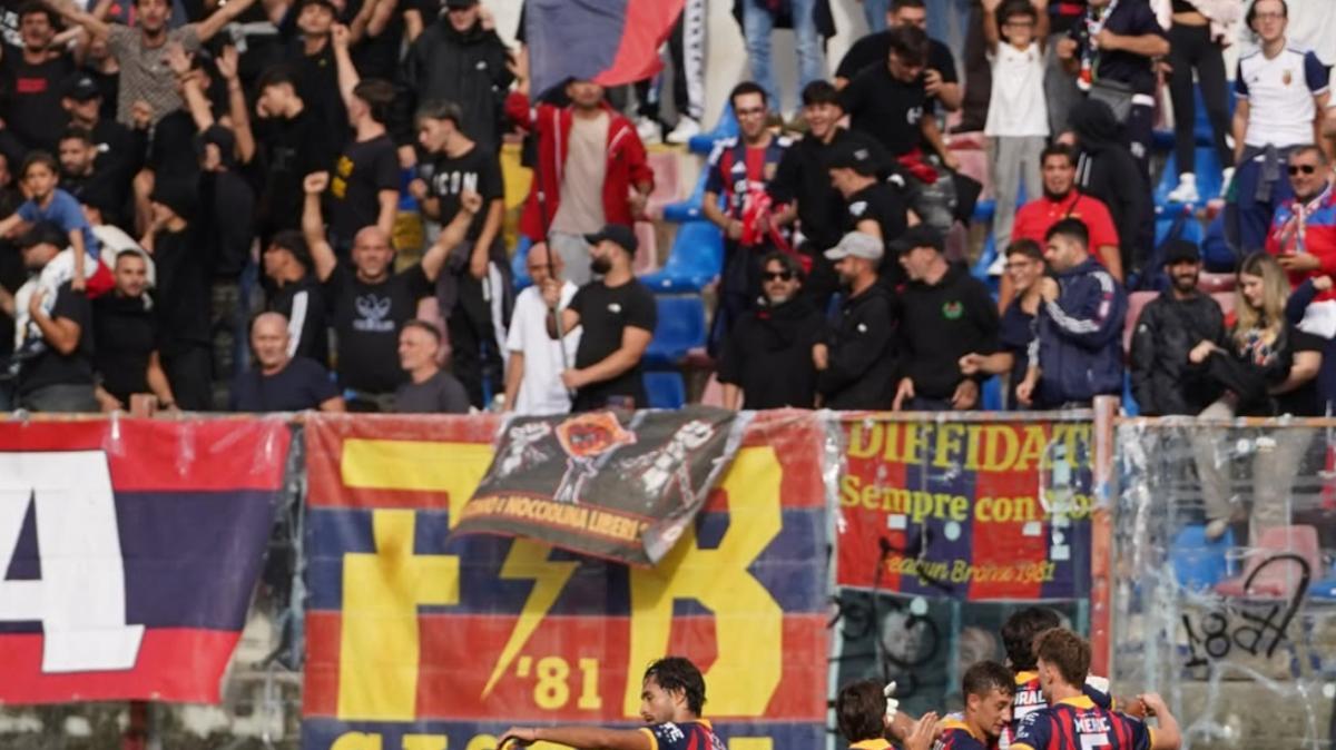 Casertana-Bari, la febbre del venerdì sera: si attende grande spettacolo al Pinto