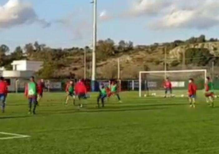 Casarano, vertici societari vicino alla squadra di Feola