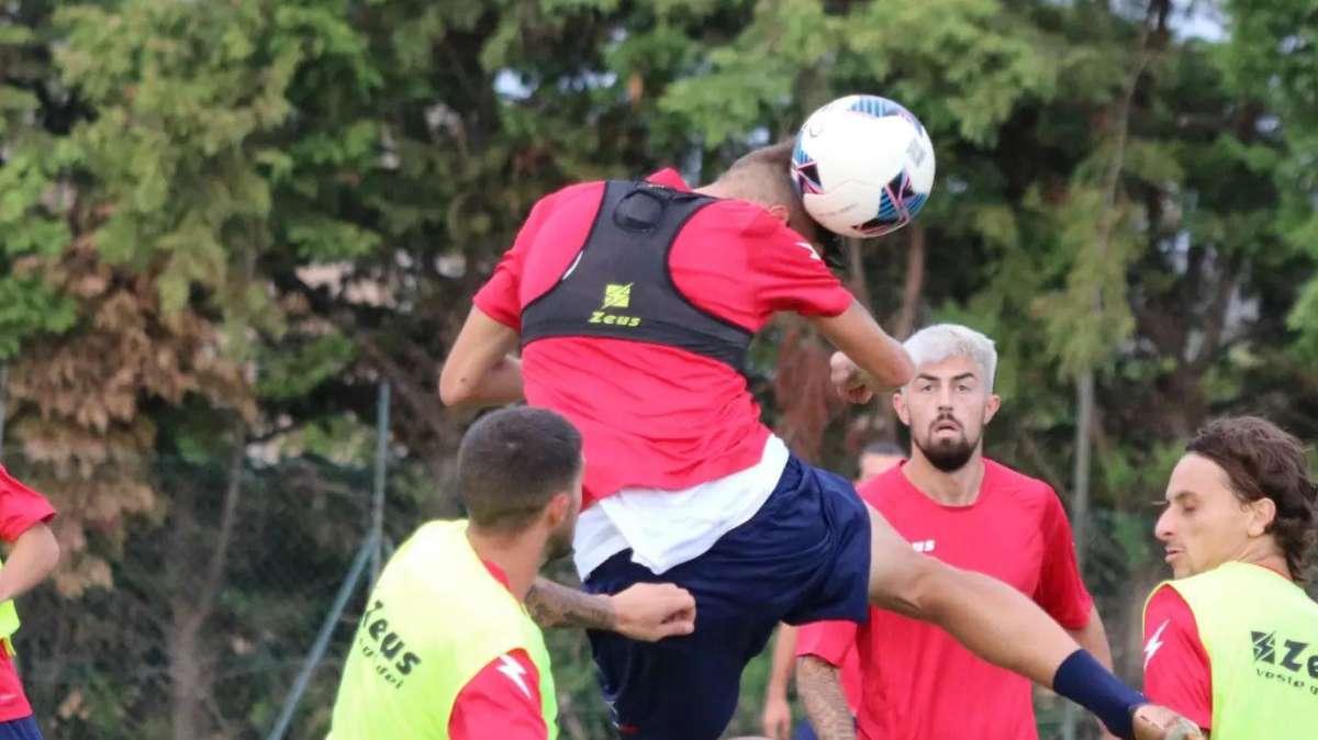 Emergenza infortuni: il Crotone affronta il Catania con una rosa decimata