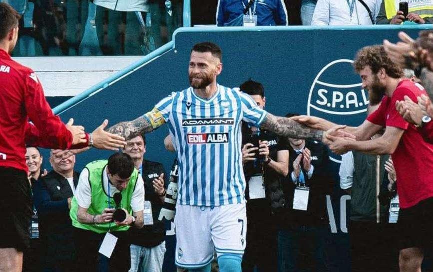 «Il calcio mi ha dato tutto, ma è tempo di dire addio»: Mirco Antenucci annuncia il ritiro dopo una carriera straordinaria
