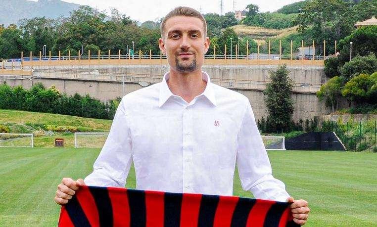UFFICIALE: Genoa, ha firmato il centrocampista Ilsanker