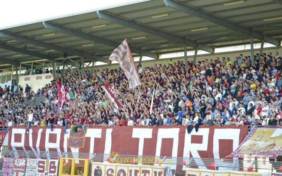 Nardò da record: 826 abbonati per il Centenario, stadio verso il tutto esaurito contro la Paganese
