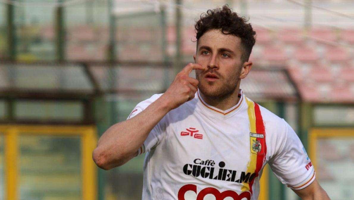 Catanzaro, si cerca il sostituto di Biasci: nel mirino c'è un 25enne ex Brescia