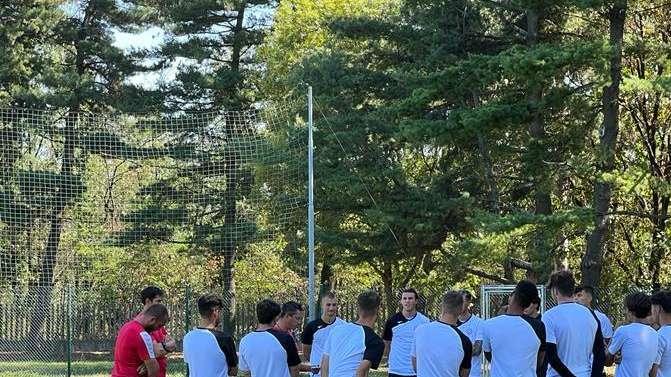 CLAMOROSO - Calciatori di un club di D non percepiscono stipendi ed incrociano le braccia