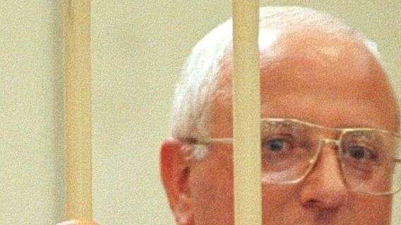 Morto in cella il boss Raffaele Cutolo. Aveva 79 anni