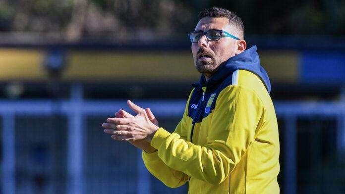 Ischia, mister Corino: «Sarà un campionato di battaglie e sofferenza fino all'ultimo»