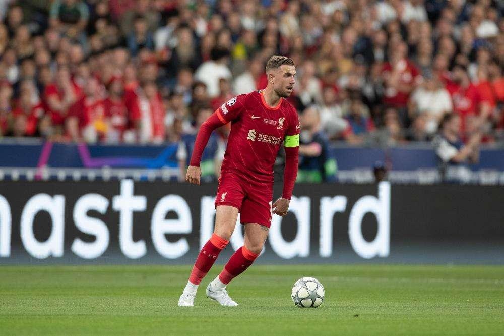 Ajax, risolto il contratto con l'ex Liverpool Jordan Henderson