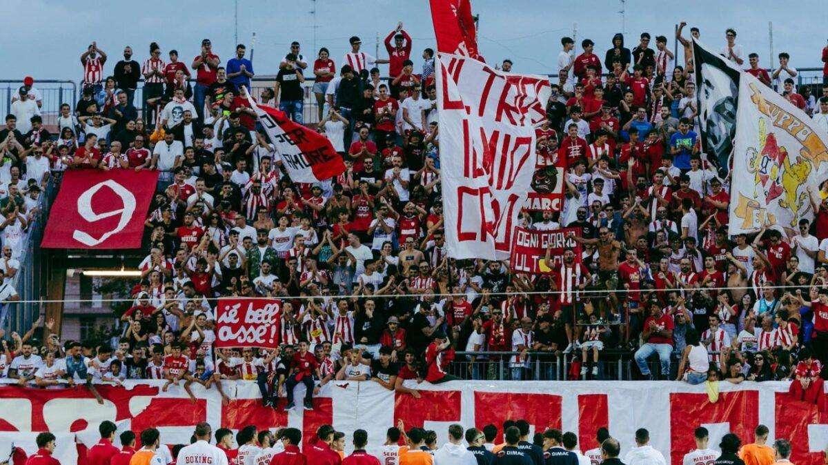 Esordio di fuoco in Serie D: Virtus Francavilla-Barletta, 500 tifosi biancorossi in trasferta libera