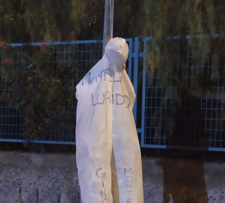 Taranto, minacce al dg Montella: apparso un manichino impiccato