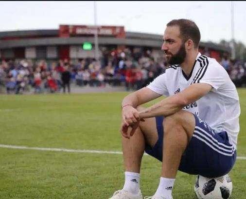 UFFICIALE: Juventus, saluta Higuain ma che mazzata per il bilancio
