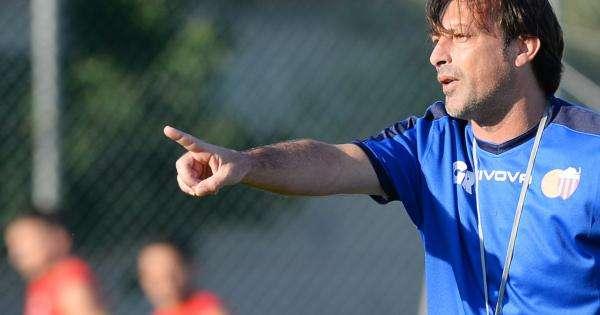 Catania, mister Raffaele: «Quando perdi un derby in 11 contro 10 bisogna prendersi le proprie responsabilità»