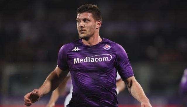 Fiorentina, allenamenti individuali per Jovic: è in dubbio contro l'Inter