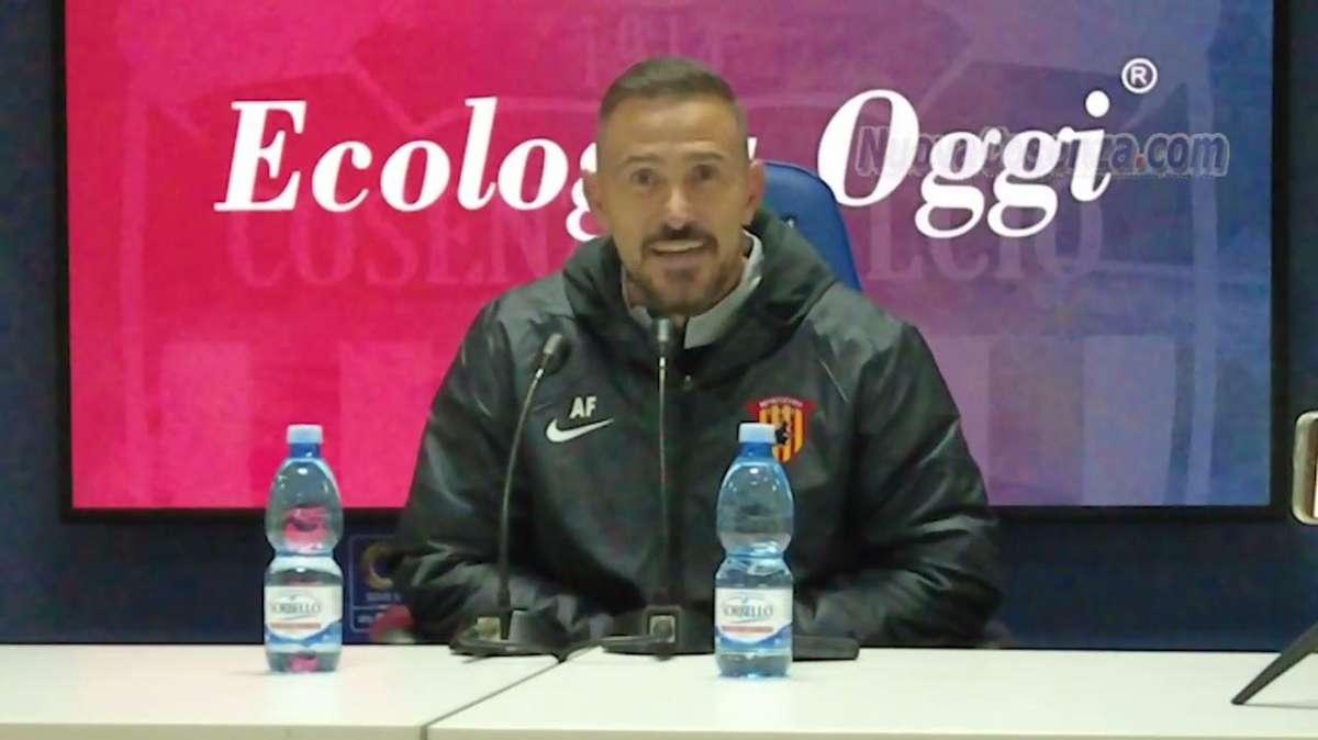 Benevento, la carica di Floro Flores: «Stanchi? Facciamo lo sport più bello del mondo, è solo una scusa»