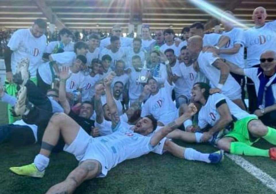 Il caso: la squadre è promossa in D, ma gli ultras polemizzano