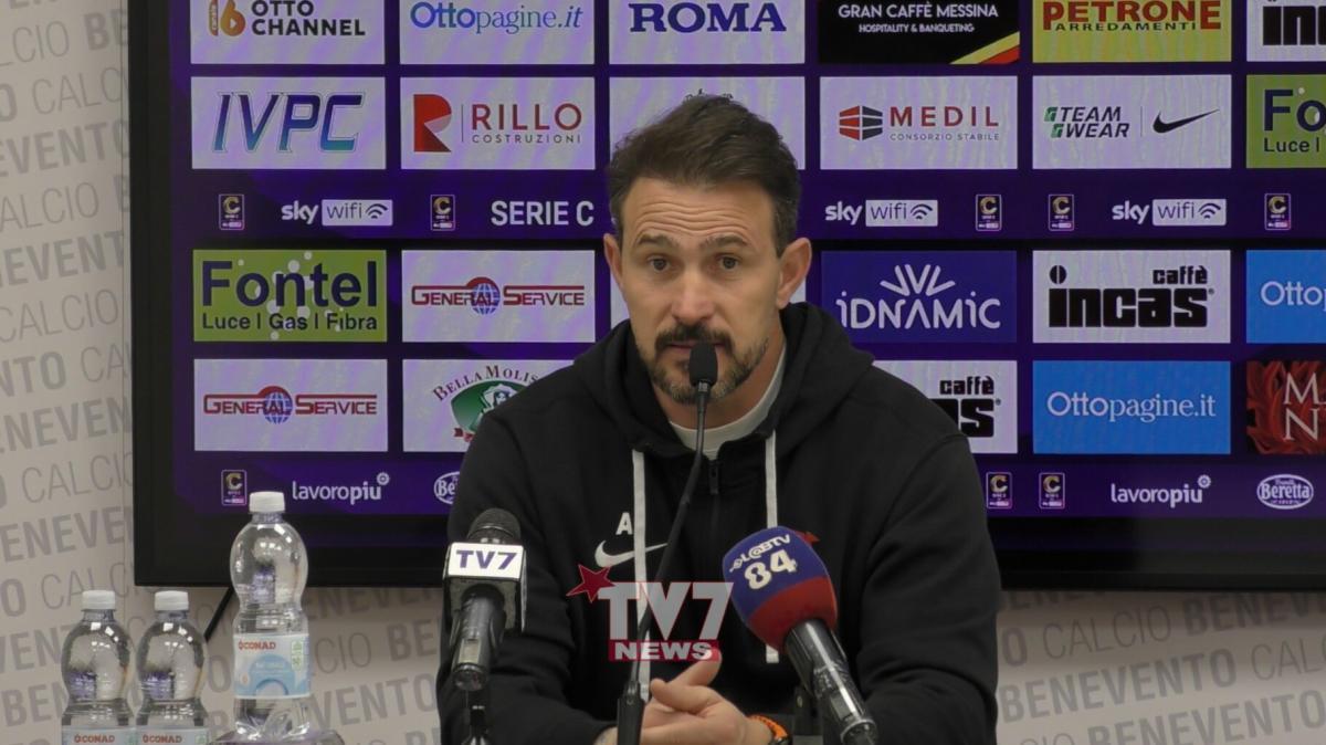 Benevento, furia Floro Flores dopo il pari: «Critiche social da tastieristi, irrispettoso mettere i miei ragazzi alla gogna»
