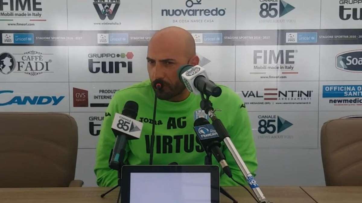 Spari contro l'allenatore: indagati calciatore e consigliere regionale per intimidazione