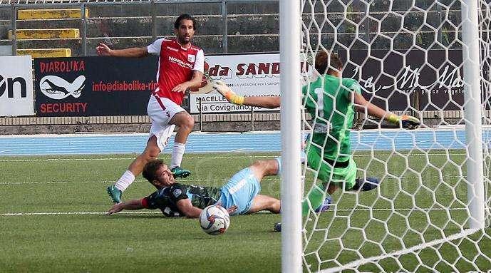 Non solo Tedesco: il Foggia sta per ingaggiare un altro attaccante