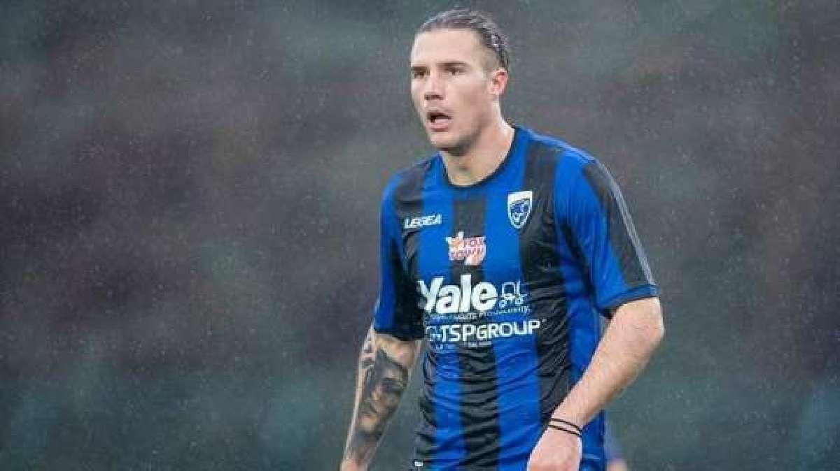 Svincolati - Occasione in attacco: sul mercato un centravanti da quasi 400 presenze e 77 gol