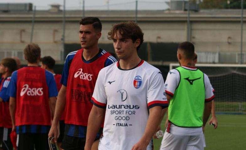 La Caronnese batte il Pavia con un gol per tempo: Colombo e Corno