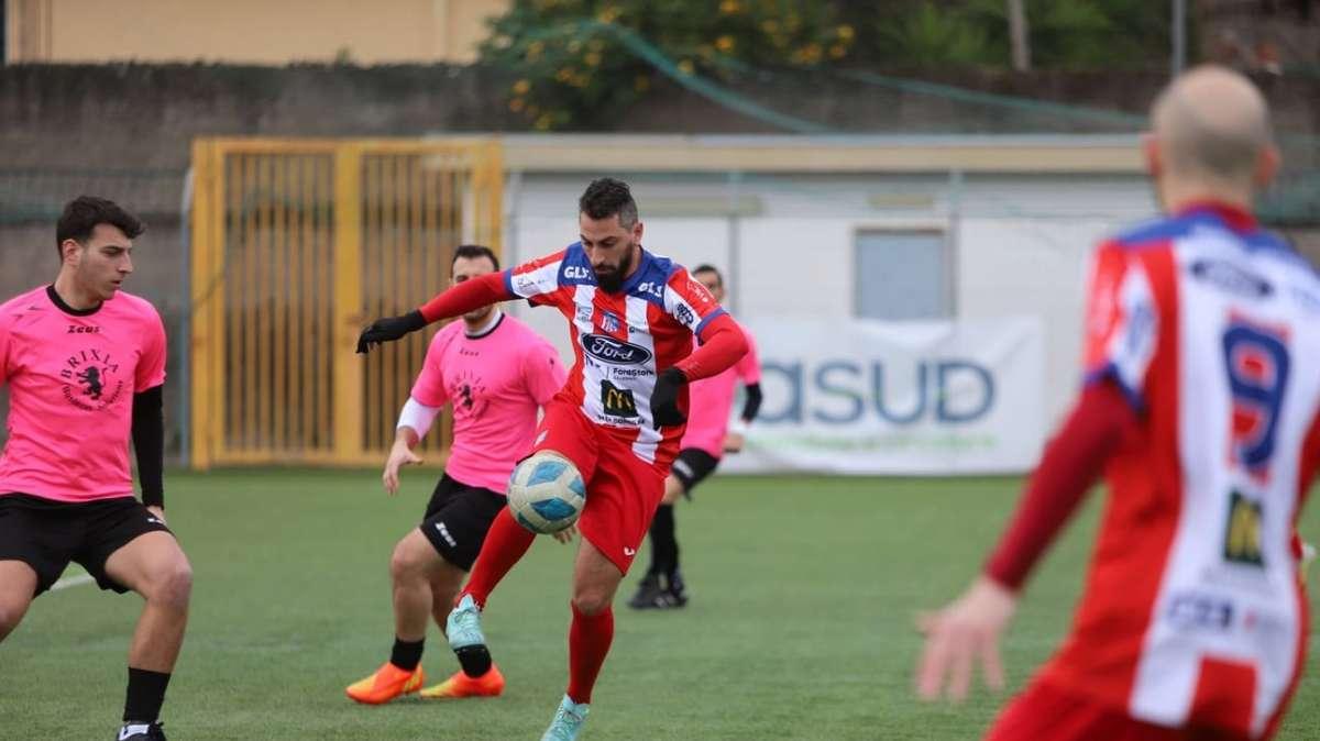 L'Olympic Salerno nella tana della Living Sarno. Caldarelli: «Il campionato non è finito»