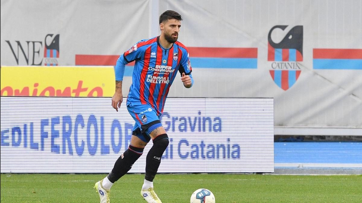 Bari, idea per la difesa: proposto l'esperto Matteo Di Gennaro dal Catania