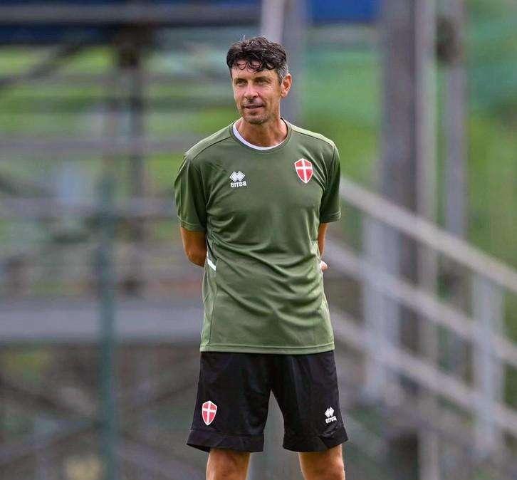 Novara, mister Zanchetta: «Questa è una squadra che ha bisogno di iniezioni di fiducia dal risultato»