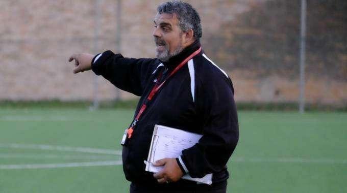 Shock in Serie D: allenatore finisce in ospedale, gara sospesa