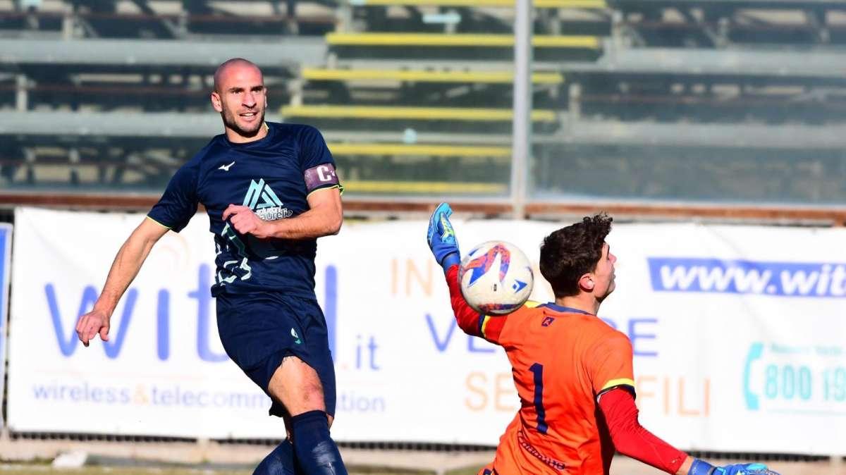 Serie D, la classifica cannonieri del girone G: Roberti e Aloia guidano gli inseguitori