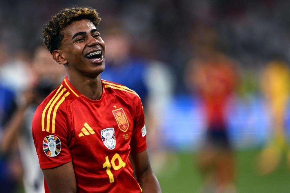 Svelati i 25 finalisti per il Golden Boy: assenti gli italiani, Yamal favorito
