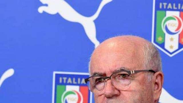 Minuto di raccoglimento su tutti i campi di calcio in memoria di Carlo Tavecchio