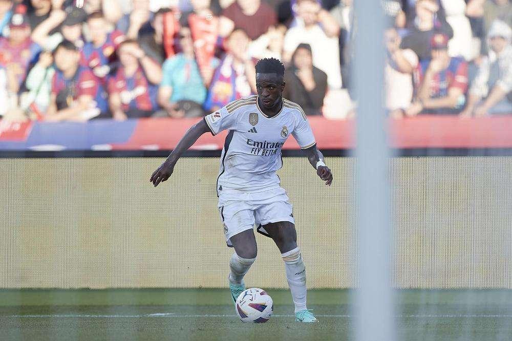 Il Real Madrid blinda Vinicius Jr: accordo fino al 2027
