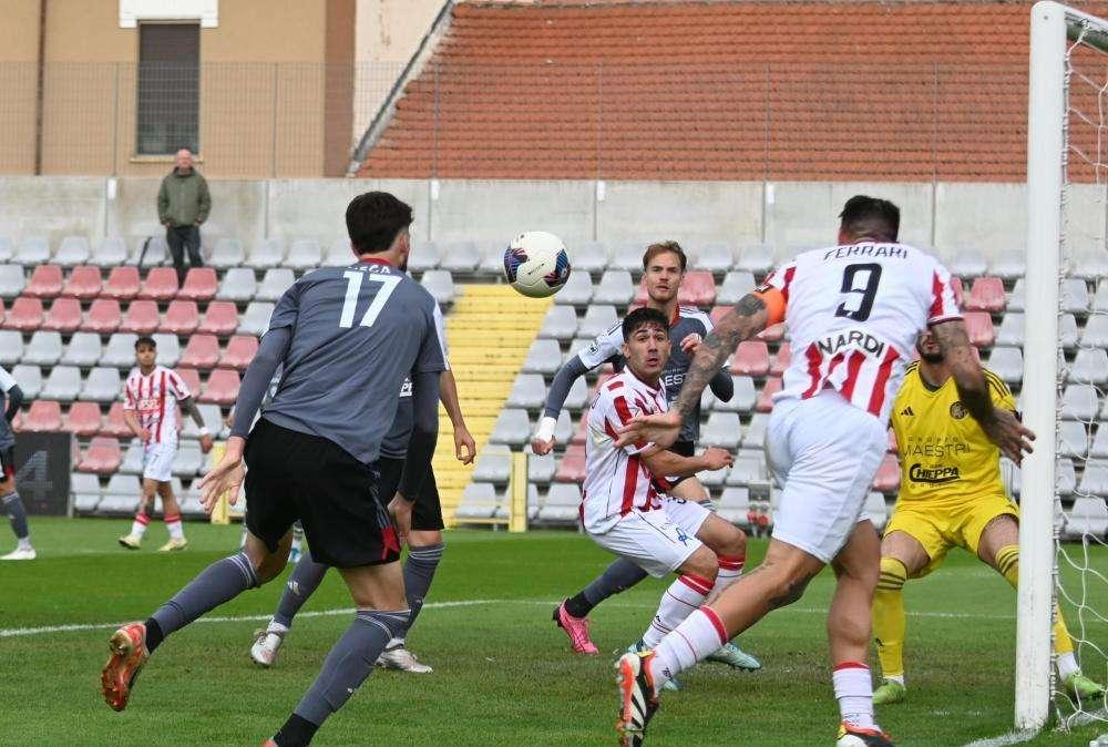 Play-off Serie C, Vicenza in vantaggio sul Padova dopo 45'