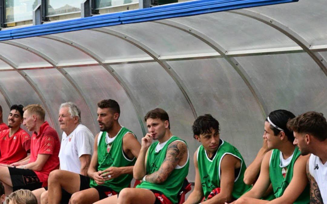 Taranto battuto dalla Lucchese: doppietta di Ferrante nel primo match del triangolare