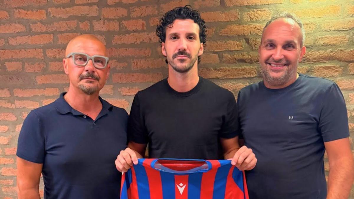 Il Progresso riporta a Castel Maggiore l'attaccante Xhulio Karapici
