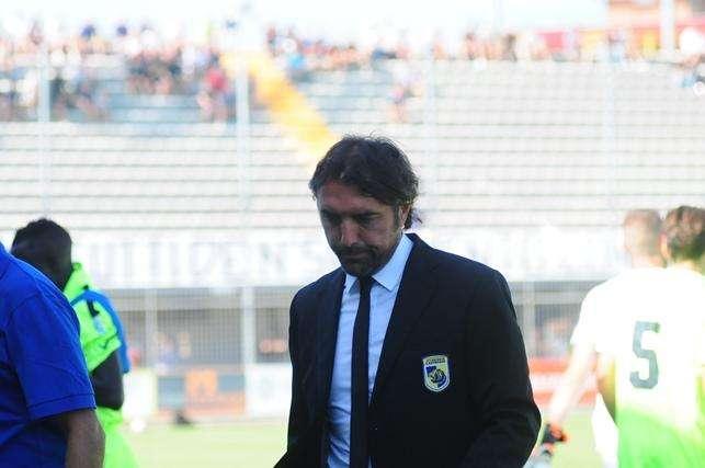 Incredibile in serie B: due tecnici saltano dopo la stessa partita