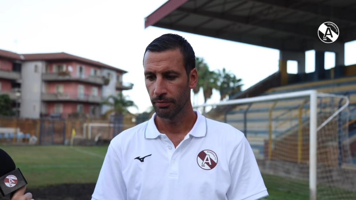 Foti si gode il blitz dell'Acireale a Giarre ma avverte i suoi: «Vietato abbassare la guardia, non sappiamo gestire il risultato»