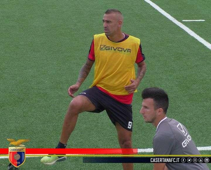 Casertana, i convocati anti Bari. Tra gli indisponibili c'è anche Castaldo