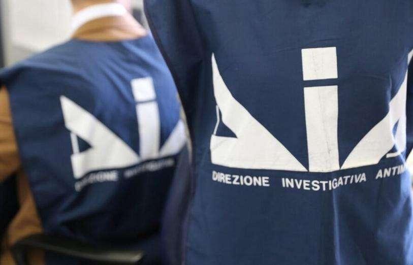 Operazione della DIA, arrestate 9 persone: c'è un presidente di Serie D